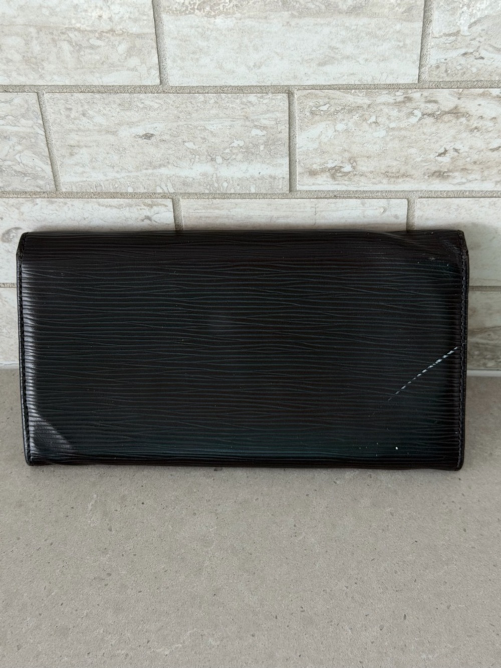 Authentic vintage Louis Vuitton Black Epi Leather Long Wallet - Picture 3 of 11